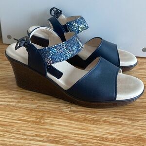 SAS Dark Navy Leather Wedge Sandals with Snakeskin Strap Size 7 1/2
